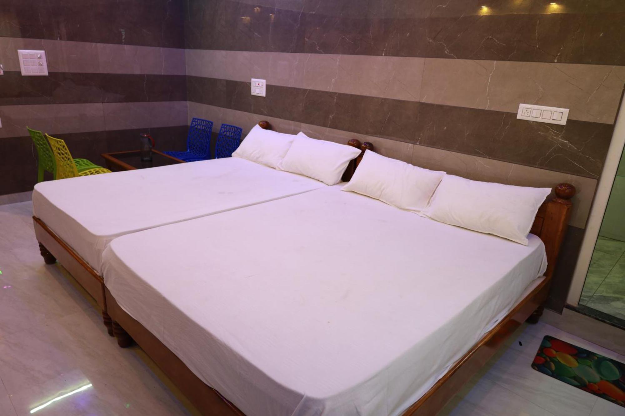 Hotel Rv Residency Wodapatti Exterior foto