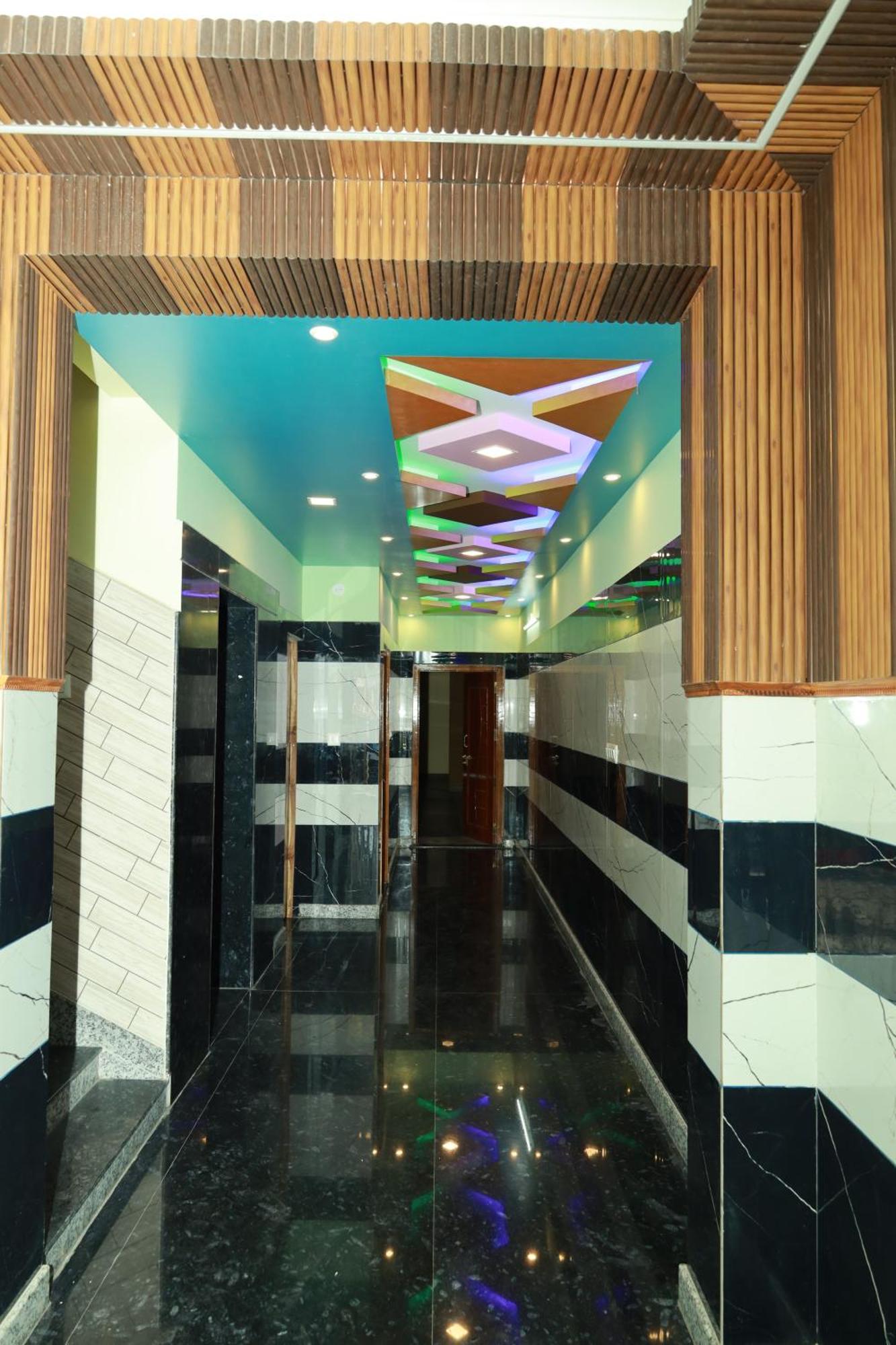 Hotel Rv Residency Wodapatti Exterior foto